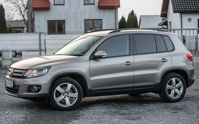 Volkswagen Tiguan cena 53700 przebieg: 299000, rok produkcji 2014 z Wojkowice małe 497